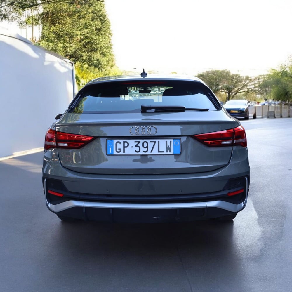Audi Q3 Sportback usata a Salerno (16)