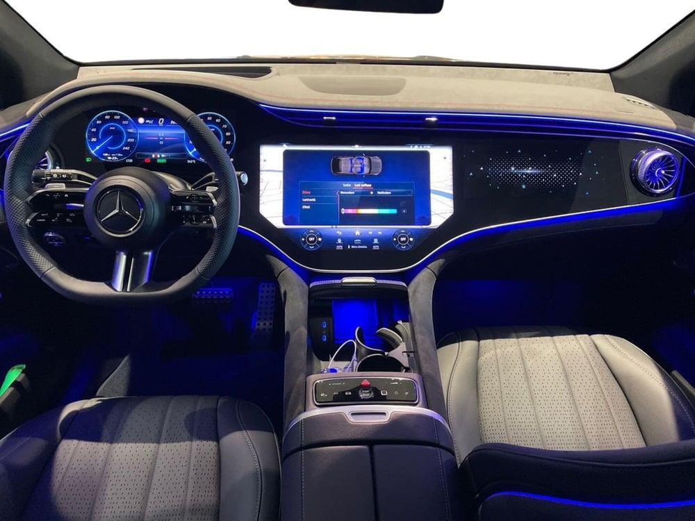 Mercedes-Benz EQE SUV nuova a Prato (11)