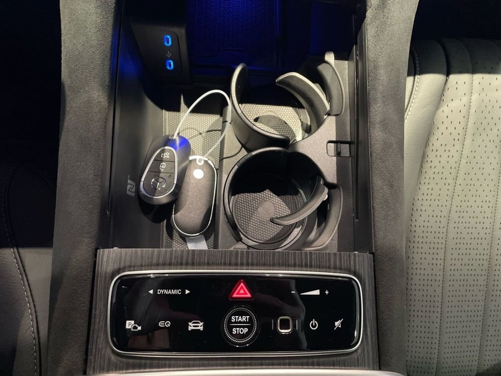 Mercedes-Benz EQE SUV nuova a Prato (16)