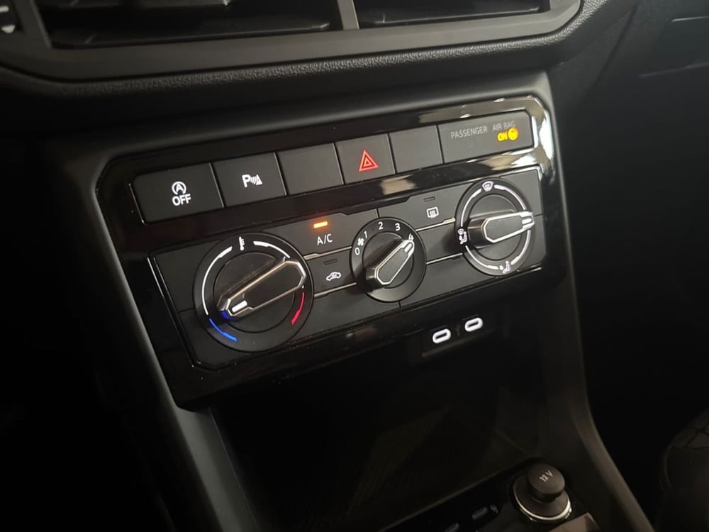 Volkswagen T-Cross usata a Prato (15)