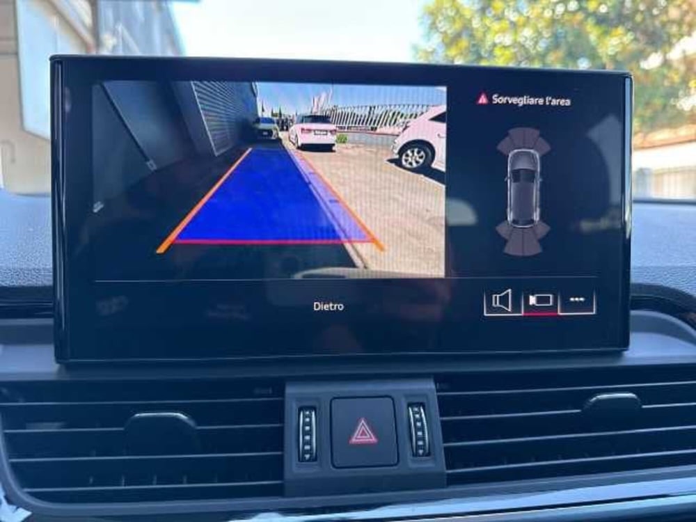 Audi Q5 Sportback nuova a Prato (17)