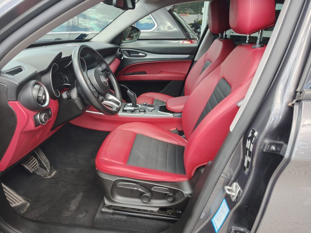 Alfa Romeo Stelvio usata a L'Aquila (6)