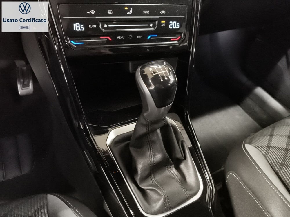 Volkswagen T-Roc usata a Genova (15)