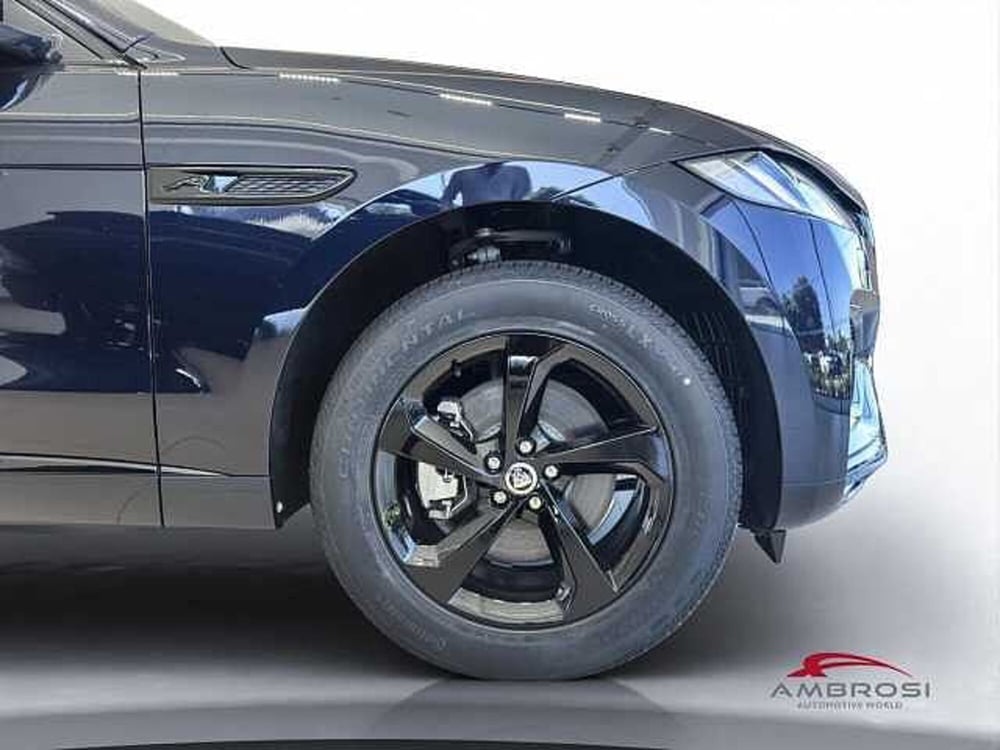 Jaguar F-Pace nuova a Viterbo (10)