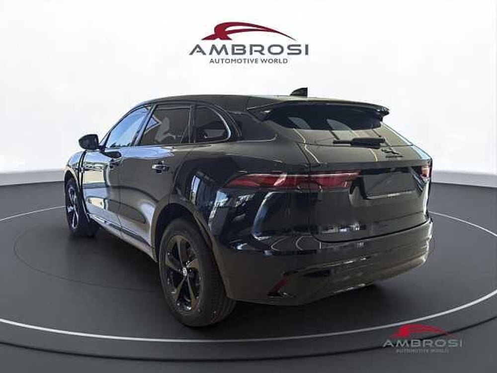 Jaguar F-Pace nuova a Viterbo (3)
