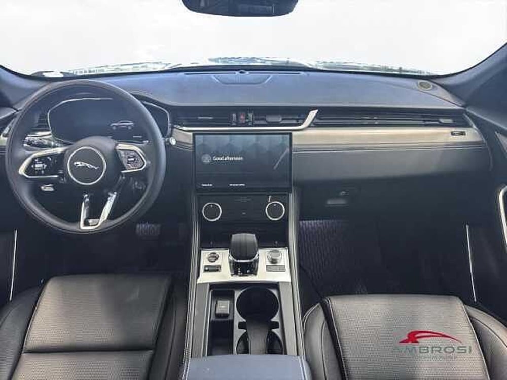 Jaguar F-Pace nuova a Viterbo (9)