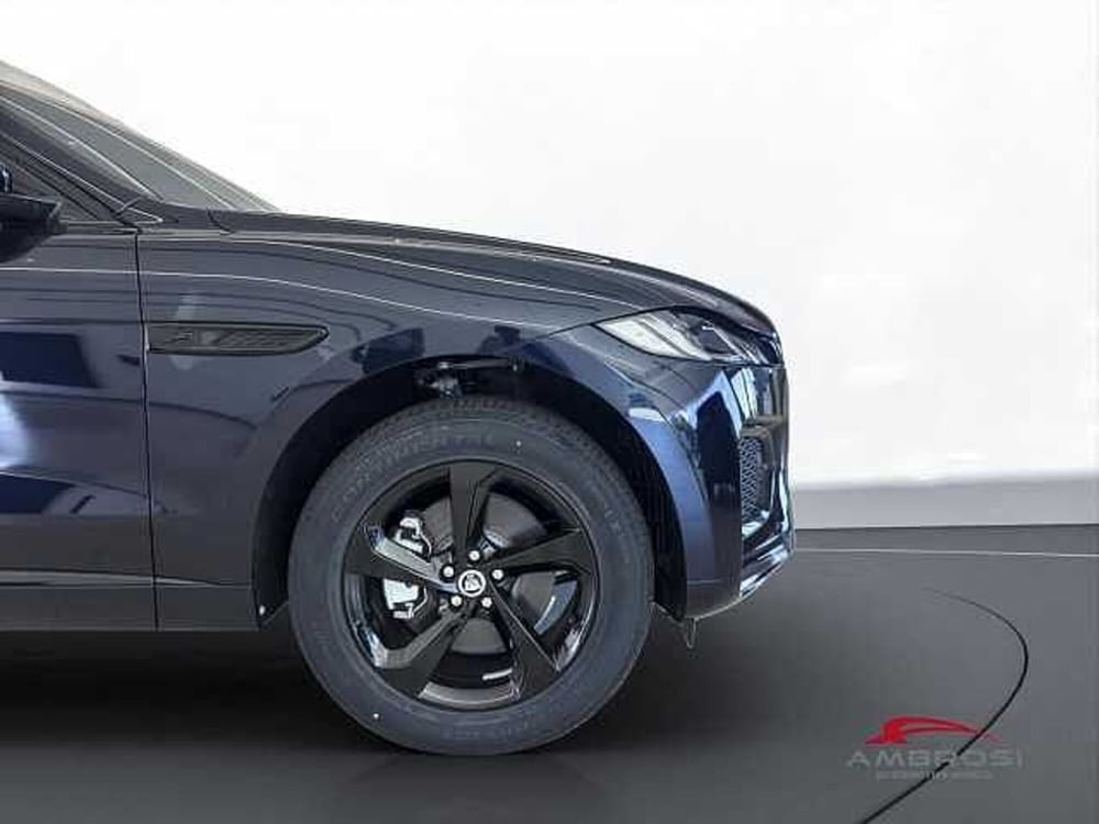Jaguar F-Pace nuova a Viterbo (12)