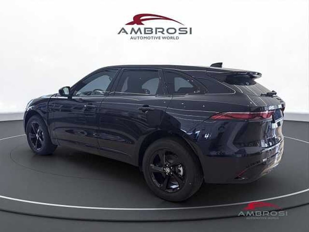Jaguar F-Pace nuova a Viterbo (4)