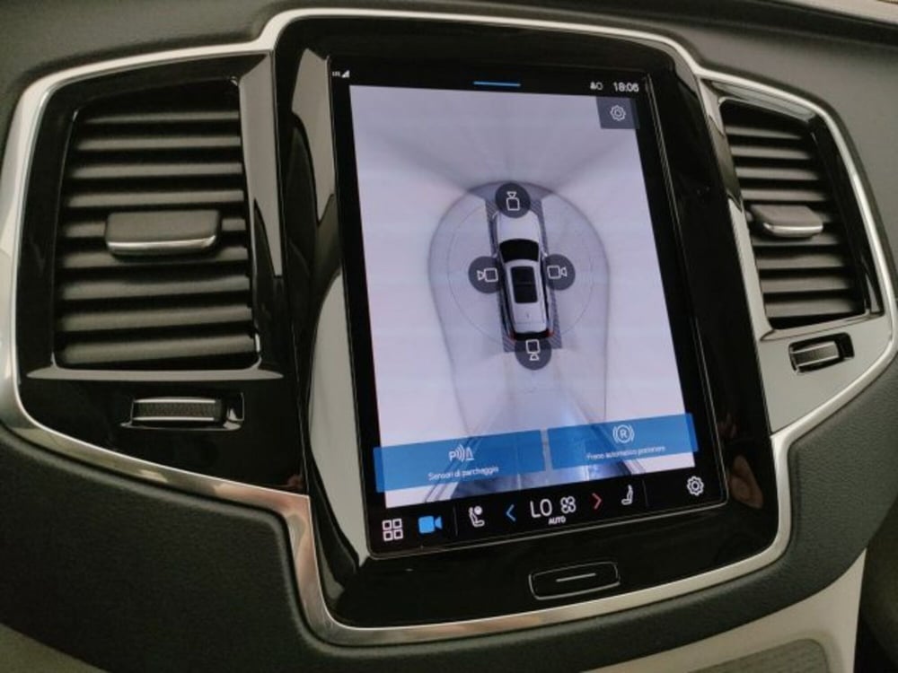 Volvo XC90 nuova a Modena (15)