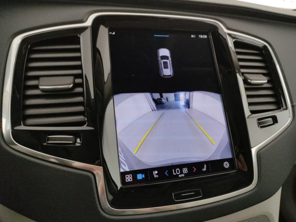 Volvo XC90 nuova a Modena (17)
