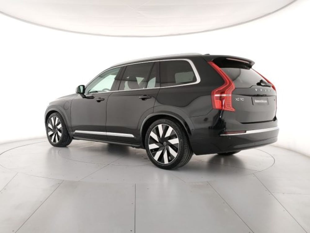 Volvo XC90 nuova a Modena (3)