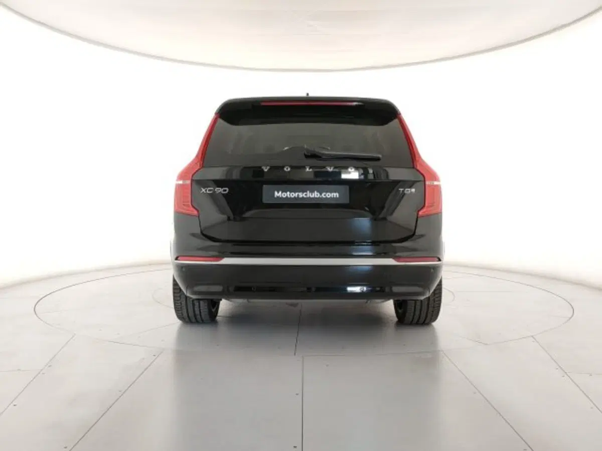 Volvo XC90 nuova a Modena (4)