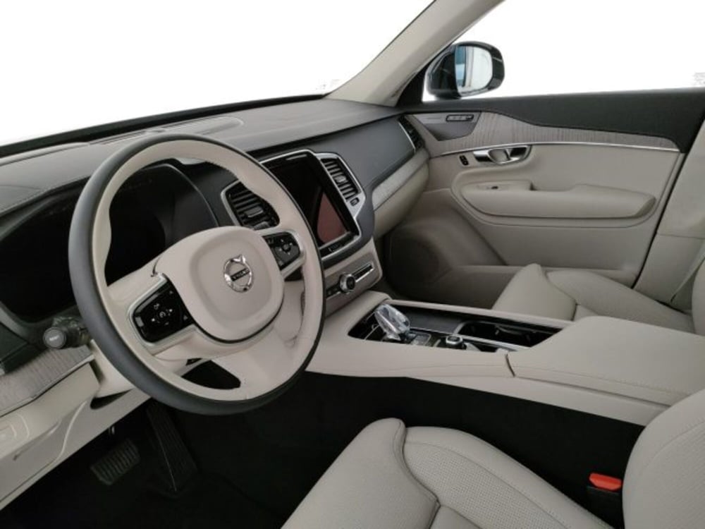 Volvo XC90 nuova a Modena (9)