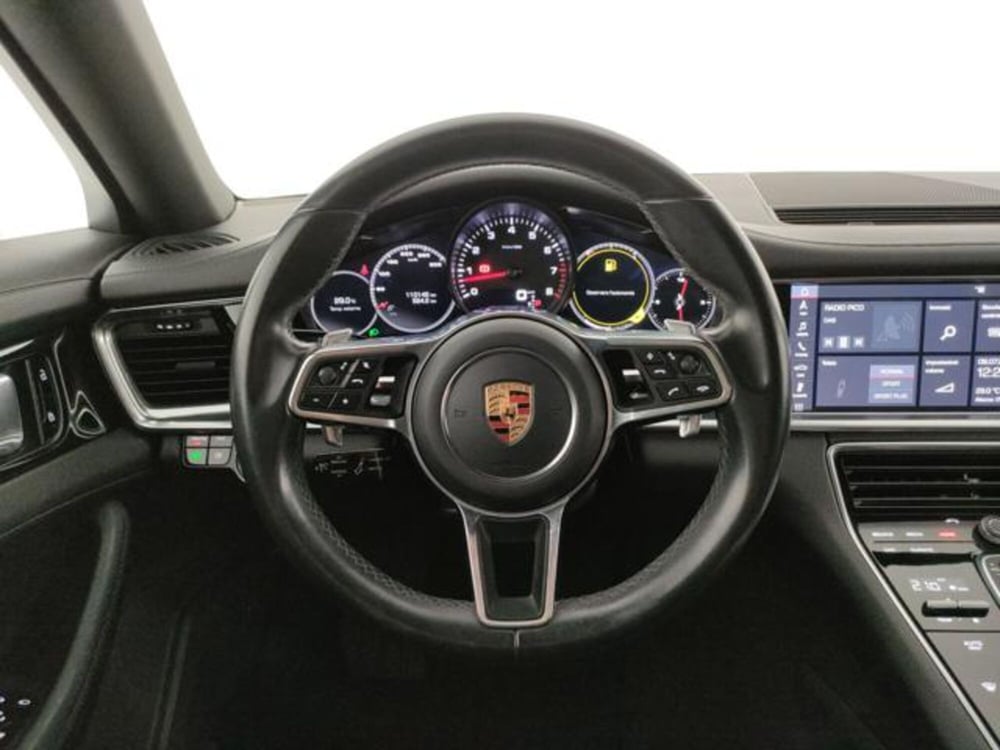 Porsche Panamera usata a Modena (16)