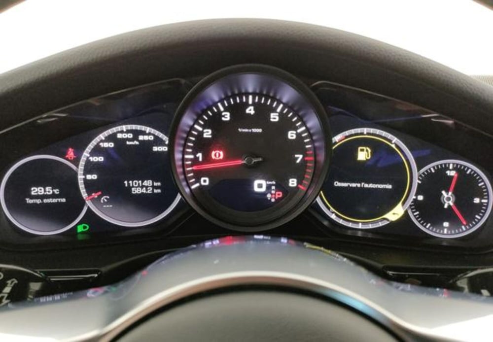 Porsche Panamera usata a Modena (17)