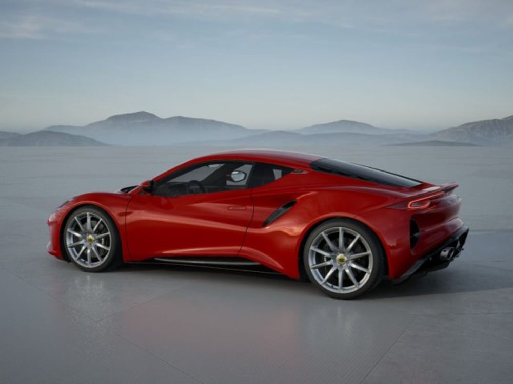 Lotus Emira nuova a Modena (3)