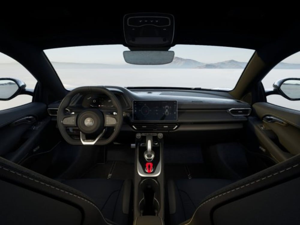 Lotus Emira nuova a Modena (10)
