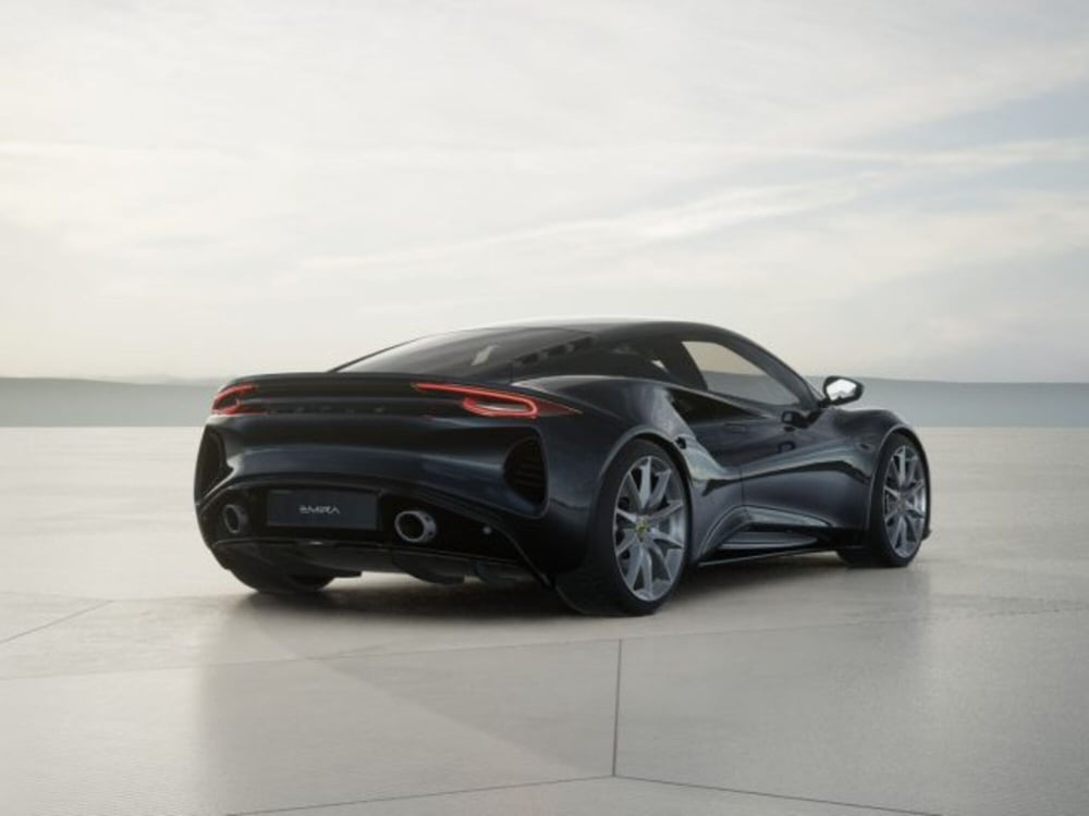 Lotus Emira nuova a Modena (12)