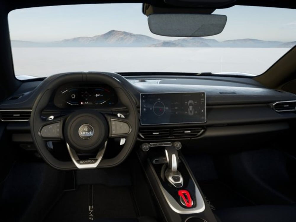 Lotus Emira nuova a Modena (15)
