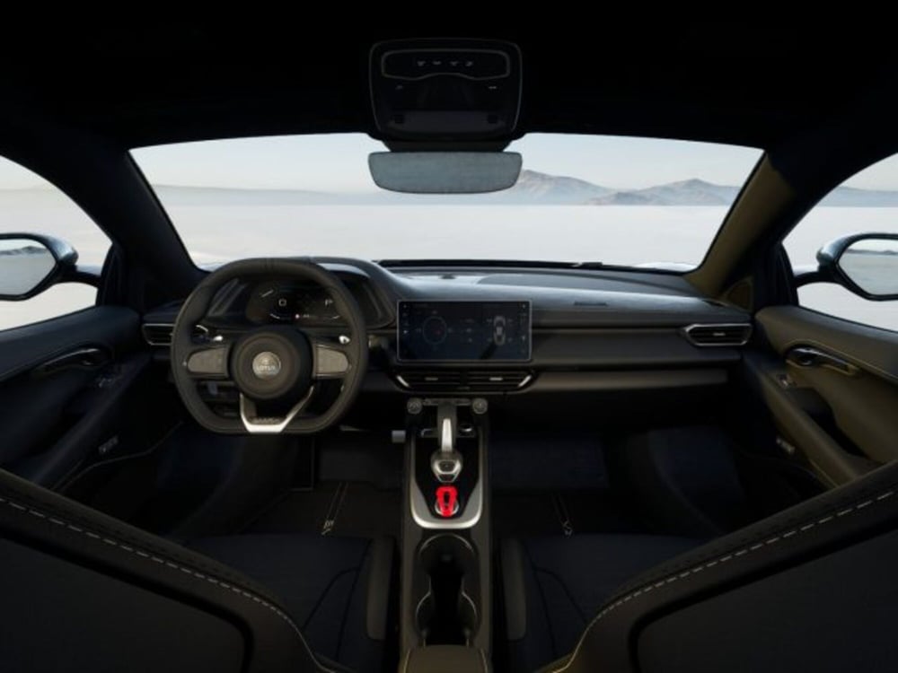 Lotus Emira nuova a Modena (10)