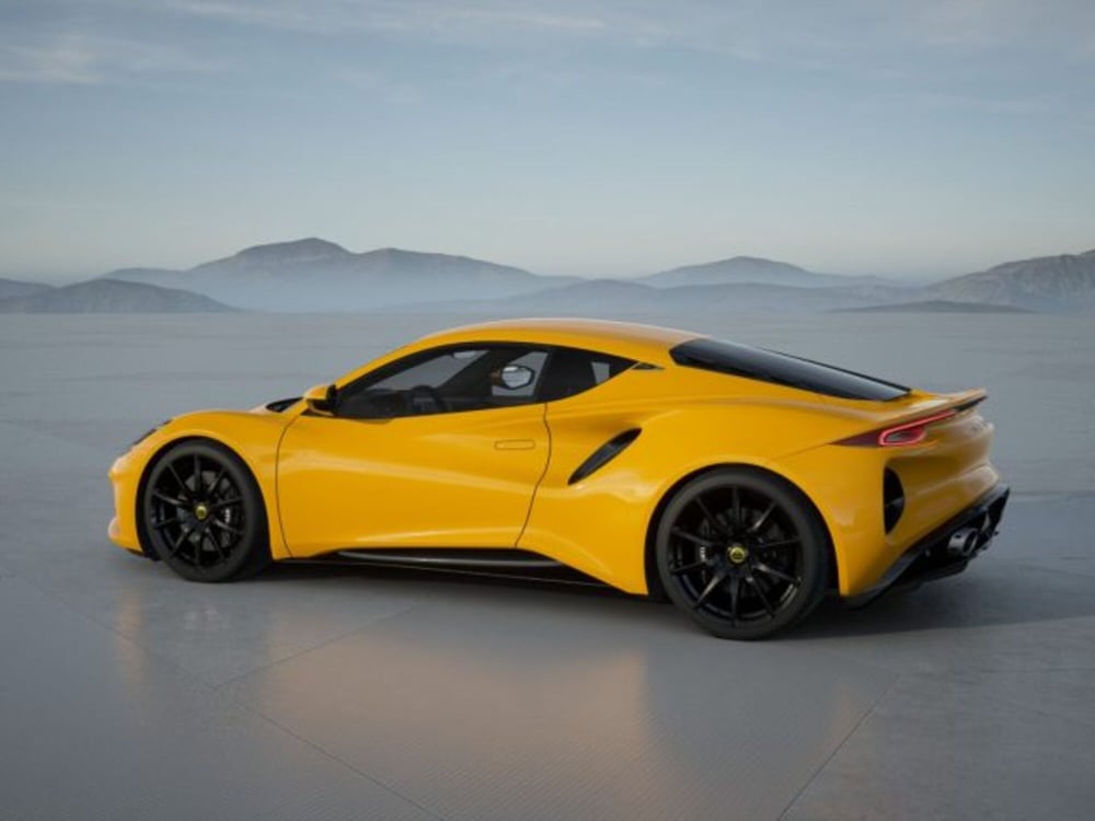 Lotus Emira nuova a Modena (10)
