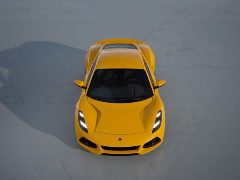 Lotus Emira nuova a Modena (6)