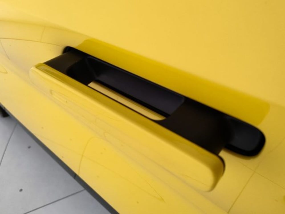 Lotus Eletre usata a Modena (20)