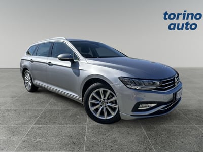 Volkswagen Passat Variant 2.0 TDI SCR EVO DSG Business del 2020 usata a Torino