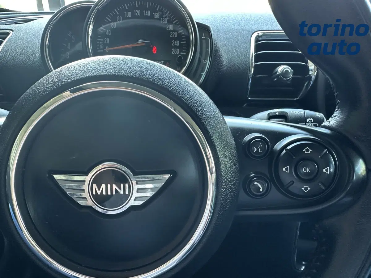 MINI Mini Clubman usata a Torino (18)