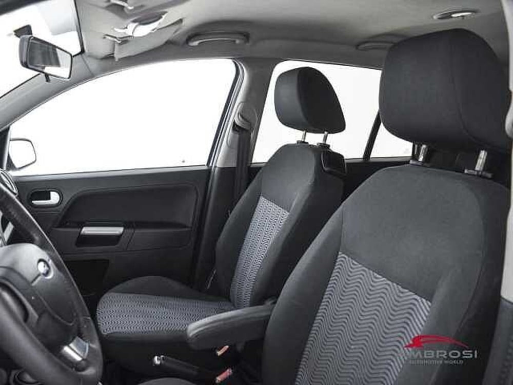 Ford Fusion usata a Viterbo (9)