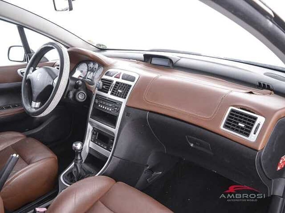 Peugeot 307 Cabrio usata a Viterbo (12)