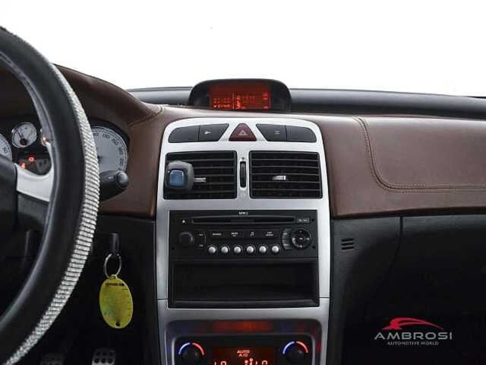 Peugeot 307 Cabrio usata a Viterbo (15)