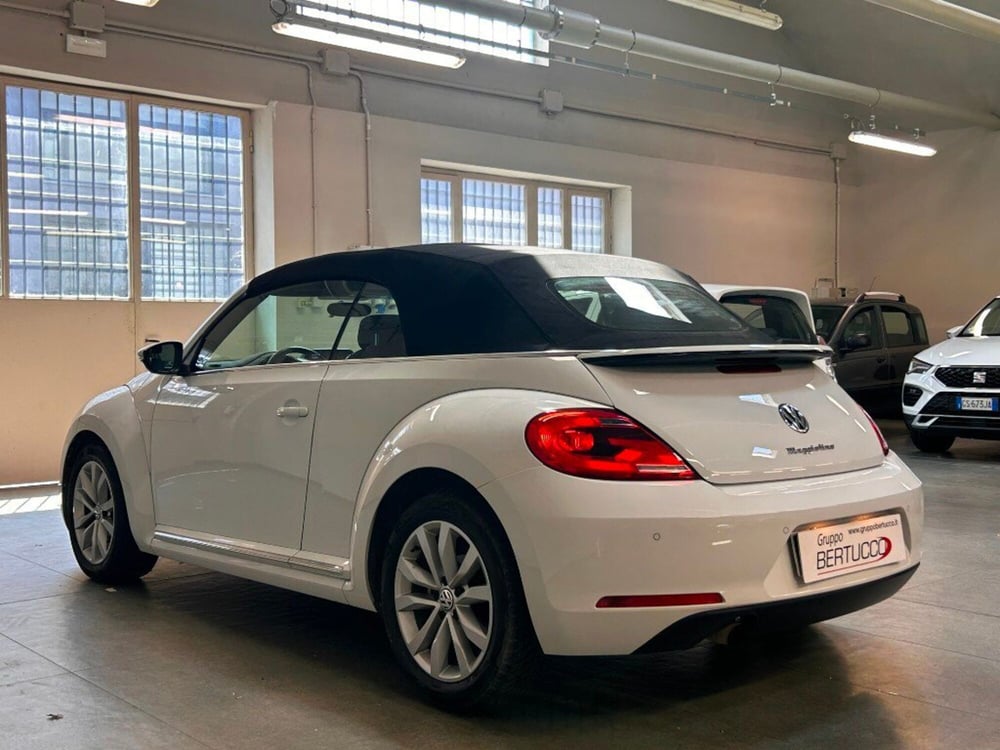 Volkswagen Maggiolino Cabrio usata a Verona (4)