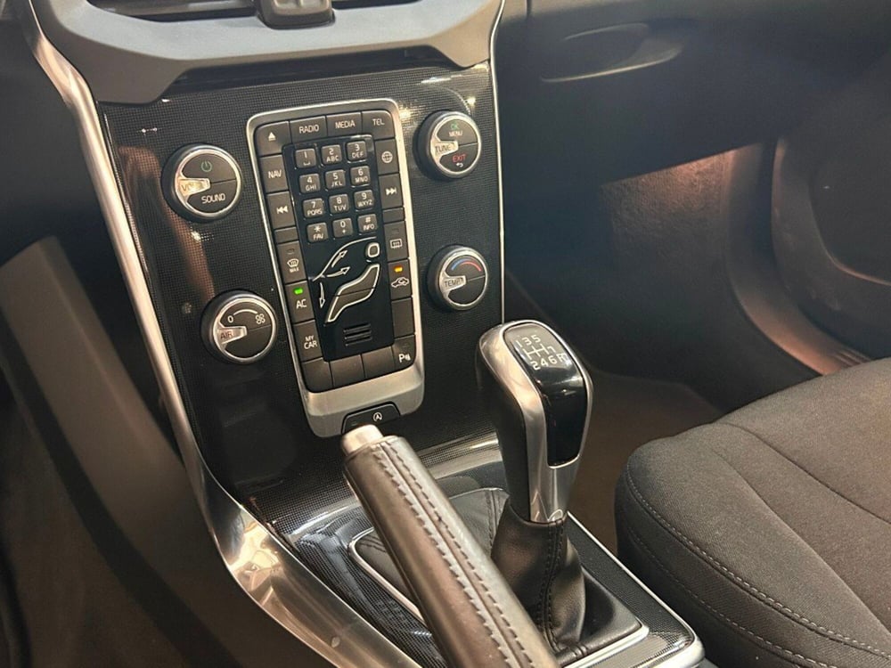 Volvo V40 usata a Verona (13)