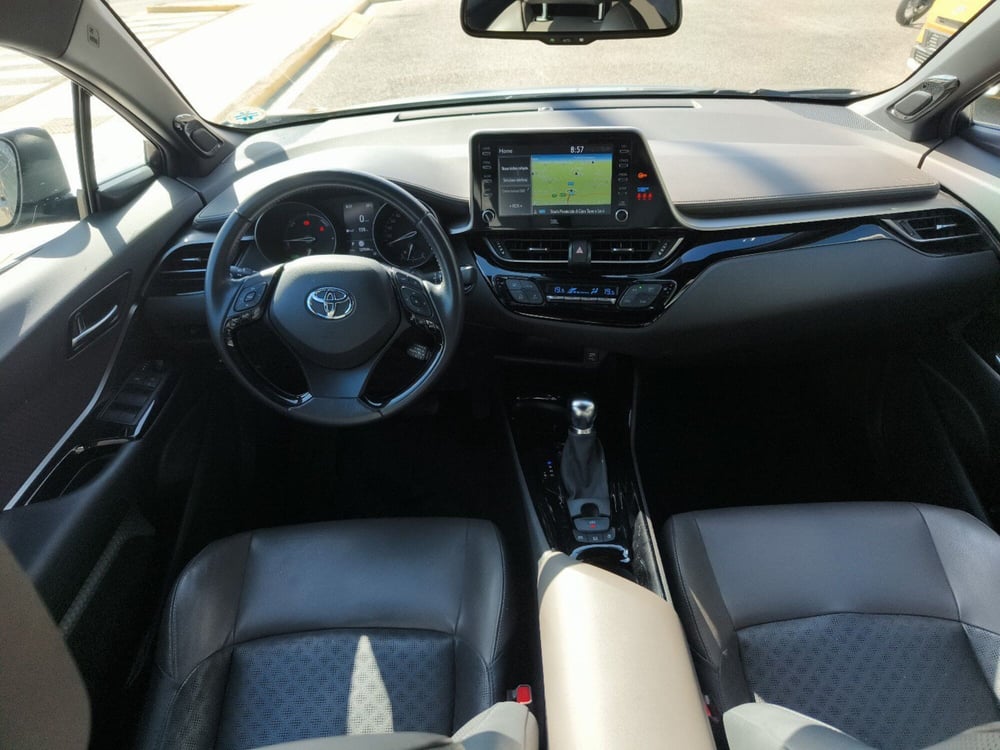 Toyota Toyota C-HR usata a Reggio Calabria (11)