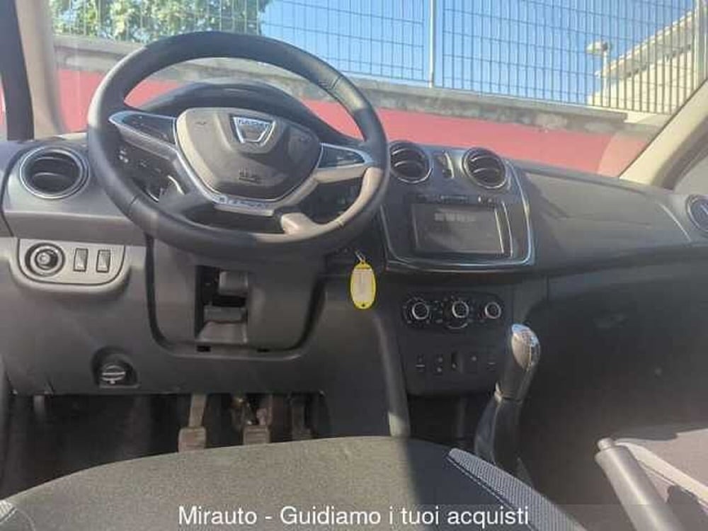 Dacia Sandero usata a Roma (13)