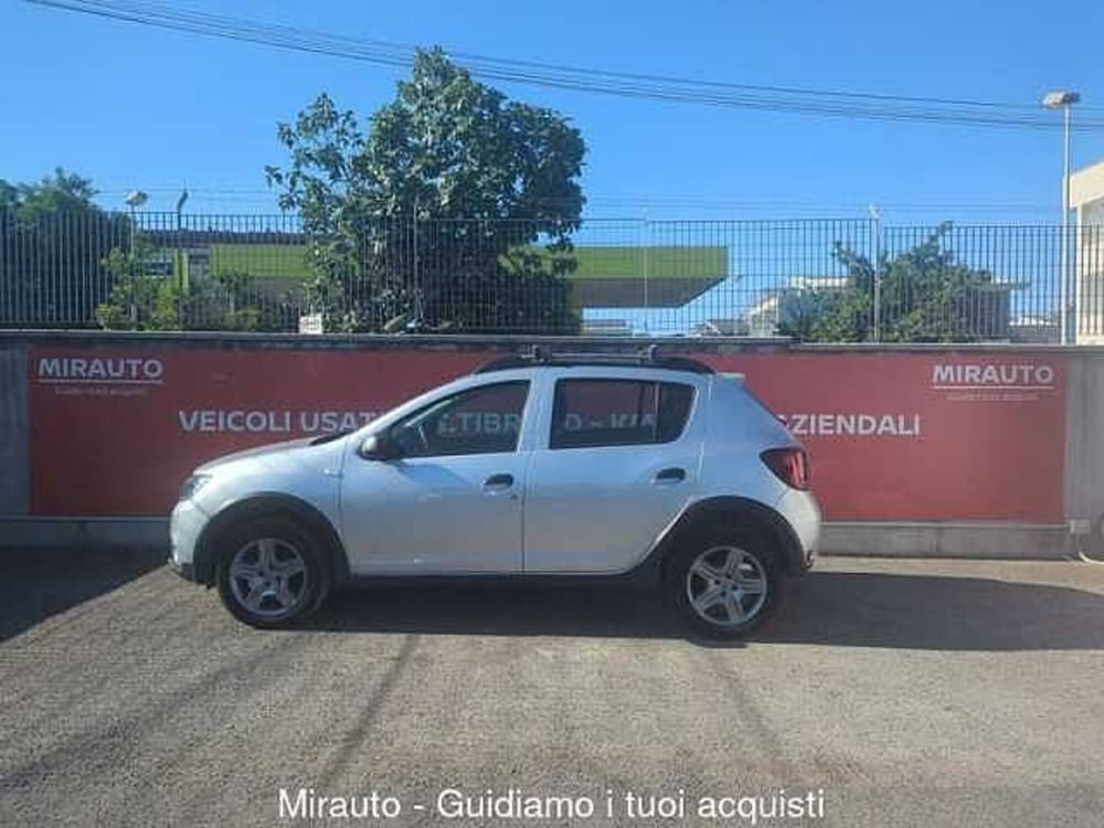 Dacia Sandero usata a Roma (4)
