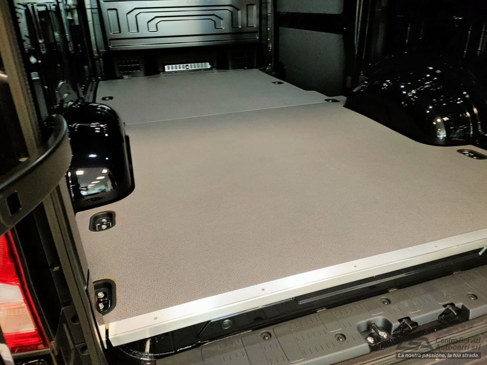 Volkswagen Veicoli Commerciali Crafter Furgone nuova a Bologna (12)