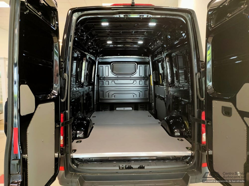 Volkswagen Veicoli Commerciali Crafter Furgone nuova a Bologna (3)