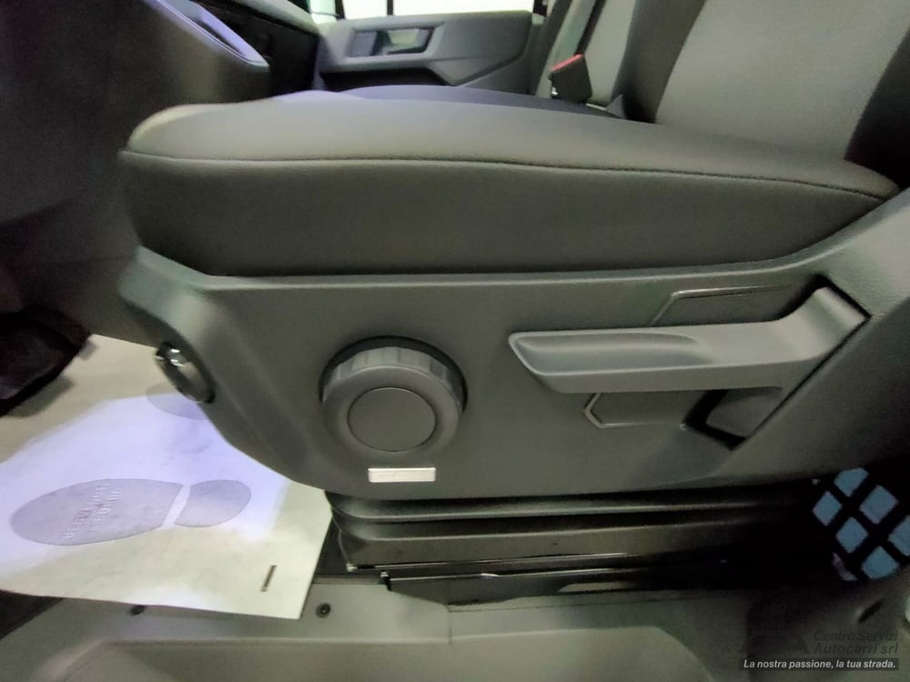 Volkswagen Veicoli Commerciali Crafter Furgone nuova a Bologna (9)