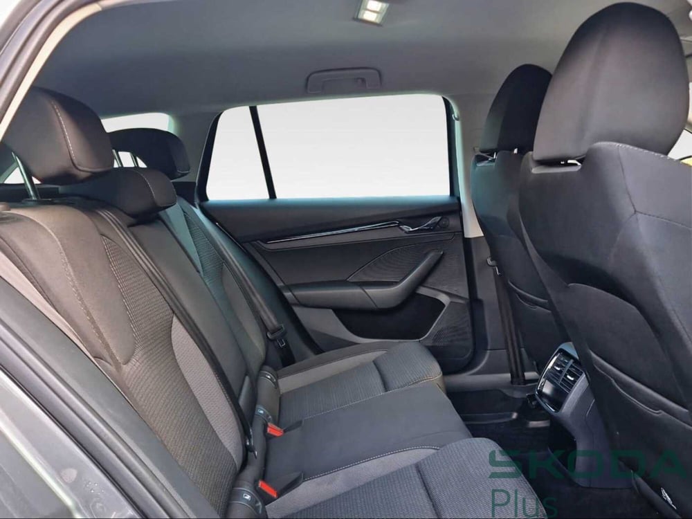 Skoda Octavia Station Wagon usata a Siena (13)