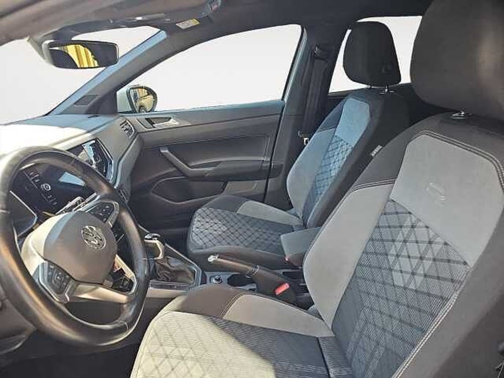 Volkswagen Taigo usata a Lecco (13)