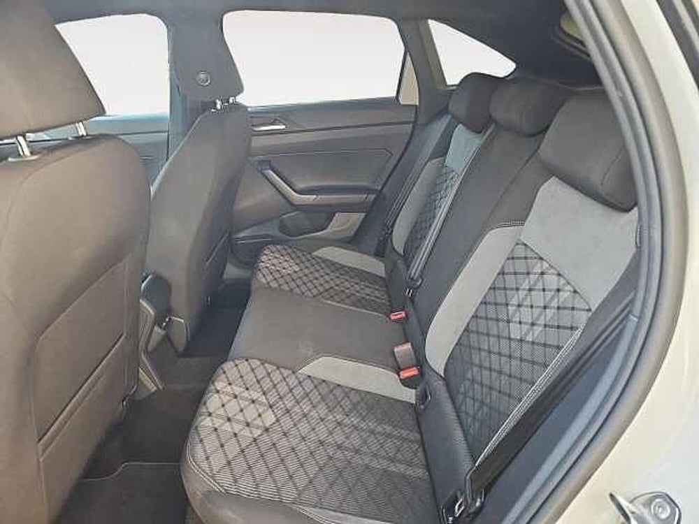 Volkswagen Taigo usata a Lecco (14)