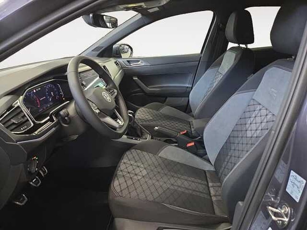 Volkswagen Taigo nuova a Lecco (10)