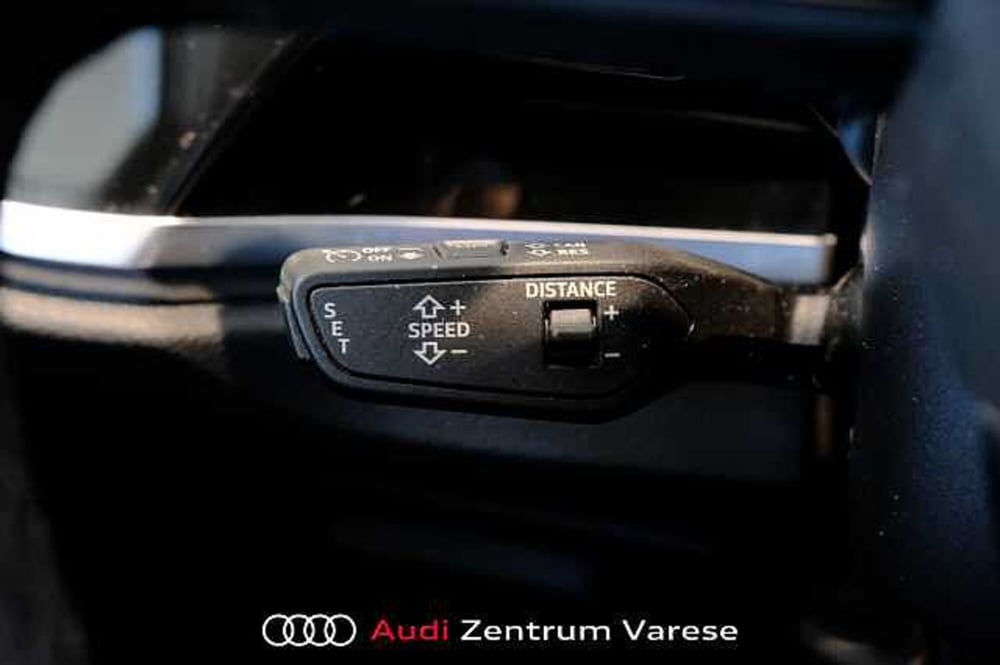 Audi Q3 Sportback usata a Varese (11)