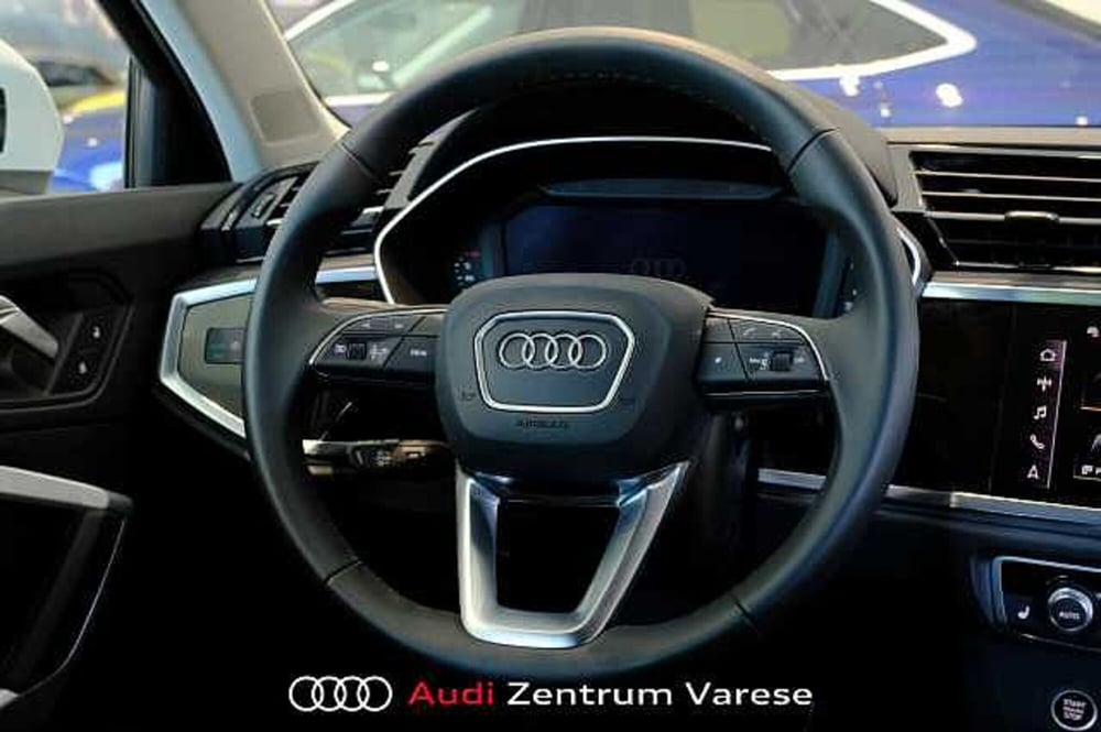 Audi Q3 Sportback usata a Varese (9)