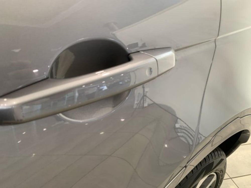 Land Rover Discovery Sport usata a Livorno (18)