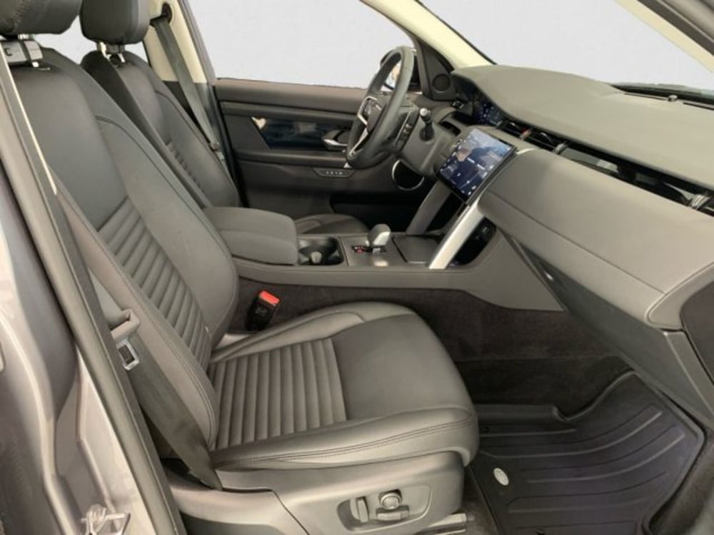 Land Rover Discovery Sport usata a Livorno (3)