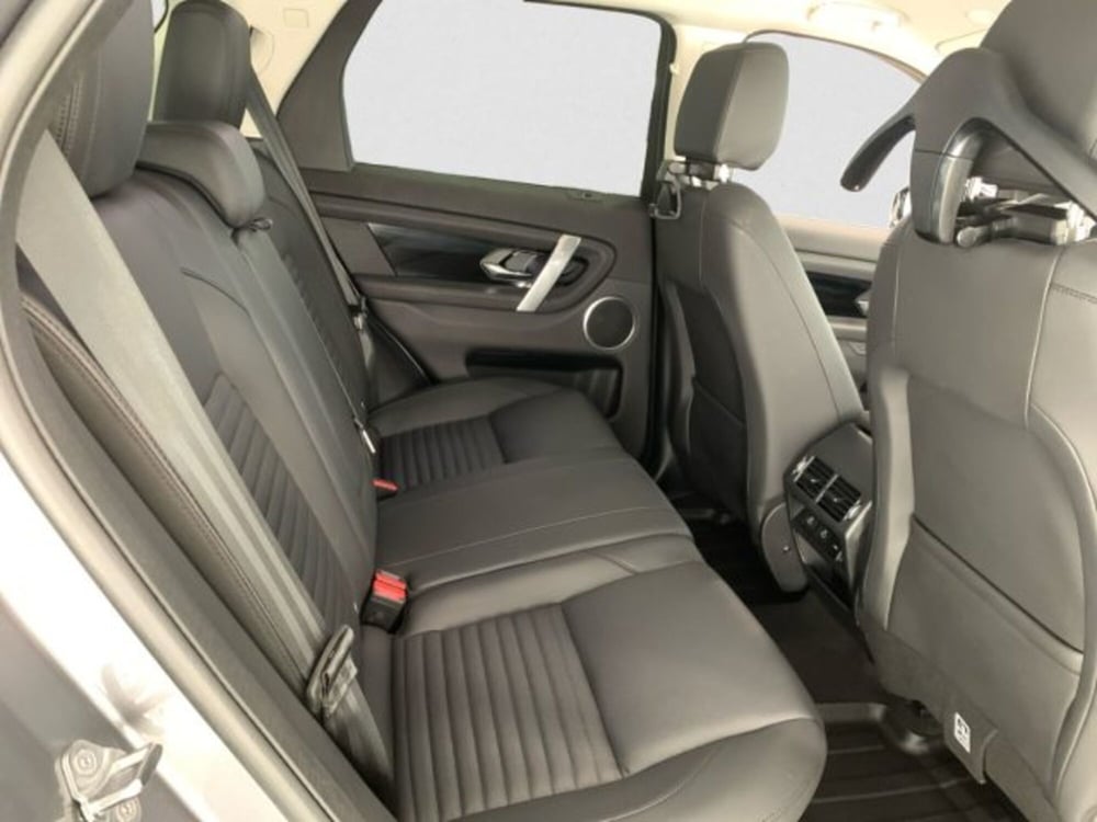 Land Rover Discovery Sport usata a Livorno (5)