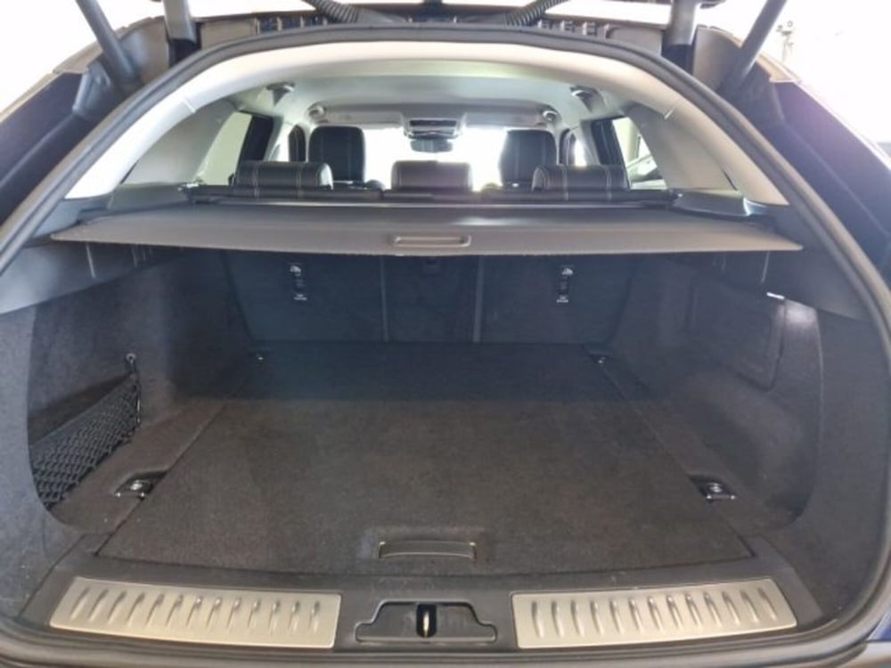 Land Rover Range Rover Velar usata a Livorno (18)